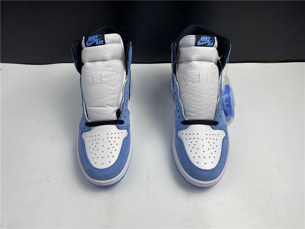 Air Jordan 1 High OG University Blue 555088-134